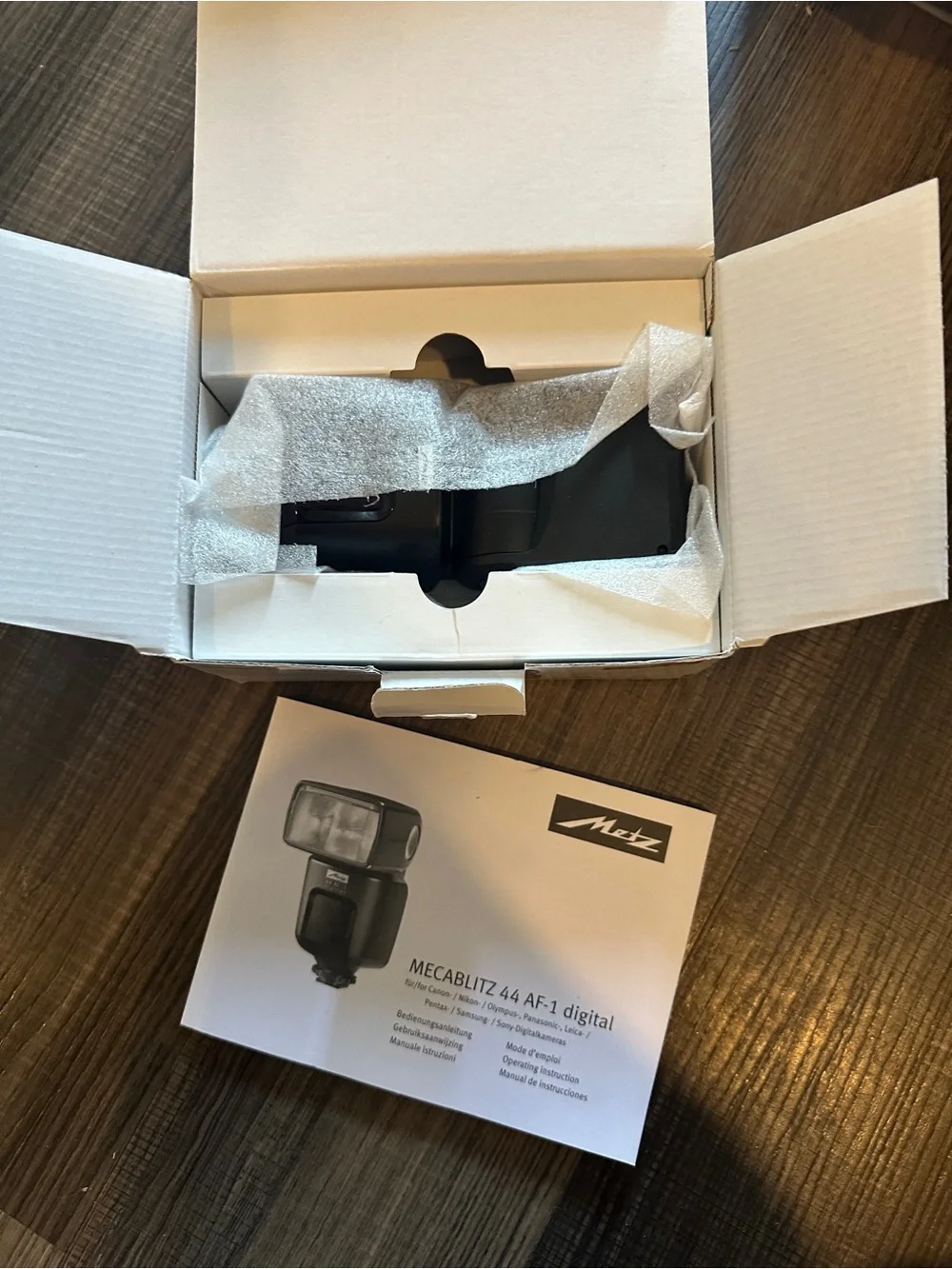 Metz Mecablitz 44 AF-1 Digital Flash for Nikon – Original Box & Manual